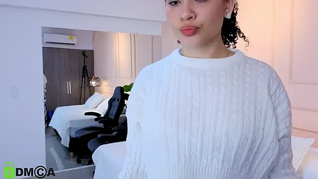 SHARONN     online show from September 2025 04:06:01 AM