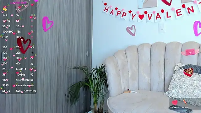 Snapshot of Tamaraa_Serra chatting on February 2025 04:50:02 PM Tamaraa Serra online show from February 2025 04:50:02 PM