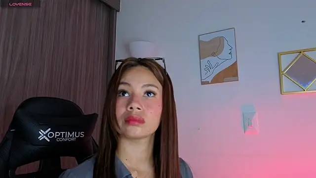 Tamaraa Serra online show from November 2025 06:41:02 PM