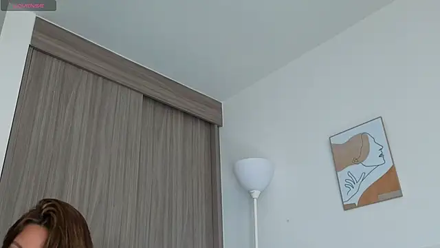 Tamaraa Serra online show from November 2025 04:19:02 PM