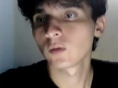 Snapshot of Charley_quin chatting on January 2025 01:48:01 AM Charley quin online show from January 2025 01:48:01 AM