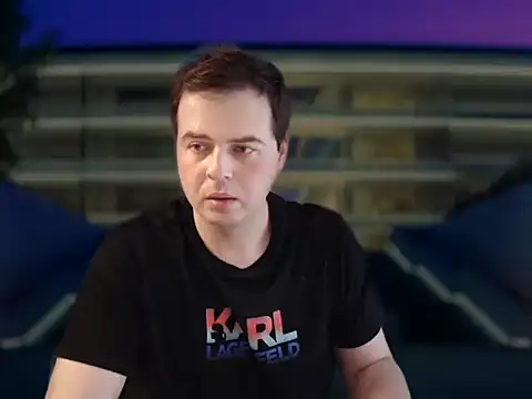 CuteMan33 online show from November 2025 12:31:02 PM