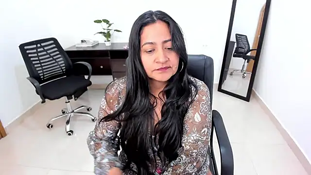 Adele Sweett online show from February 2025 05:19:02 PM