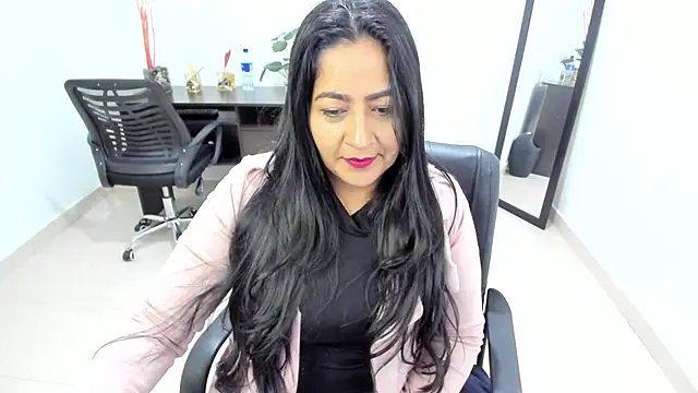 Adele Sweett online show from February 2025 09:53:02 AM