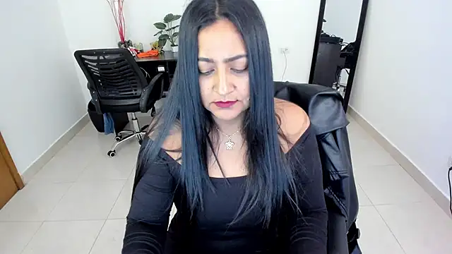 Adele Sweett online show from March 2025 04:12:01 PM