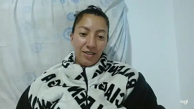 kaybabyhot online show from October 2025 02:44:01 AM