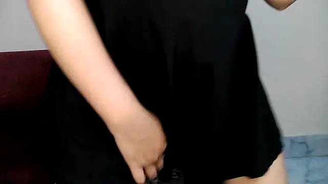 Olivia3 online show from September 2025 07:37:02 PM