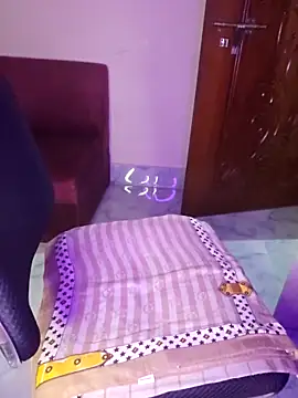 Olivia3 online show from October 2025 07:58:02 PM