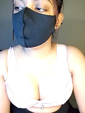 Olivia3 online show from November 2025 08:52:02 PM