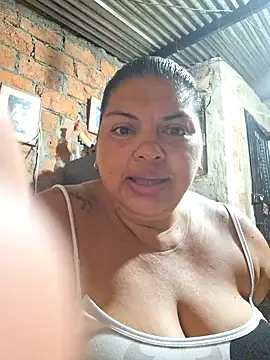 Snapshot of chubby_sexy_big_tits chatting on February 2025 10:59:01 AM chubby sexy big tits online show from February 2025 10:59:01 AM