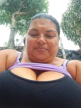 Snapshot of chubby_sexy_big_tits chatting on March 2025 06:33:01 PM chubby sexy big tits online show from March 2025 06:33:01 PM