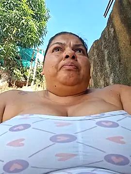 Snapshot of chubby_sexy_big_tits chatting on September 2025 01:00:01 PM chubby sexy big tits online show from September 2025 01:00:01 PM