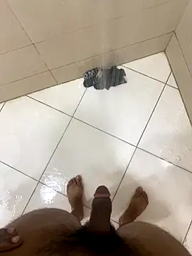 Lahcene online show from October 2025 05:46:02 PM