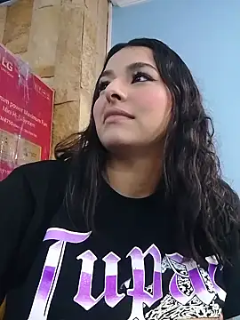 Noah Jhonson online show from February 2025 01:46:02 PM