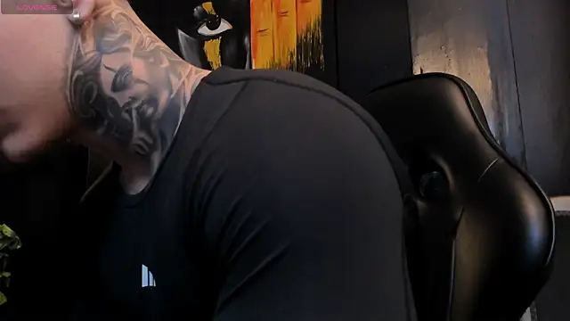 Flynn Riider online show from November 2025 05:16:01 PM