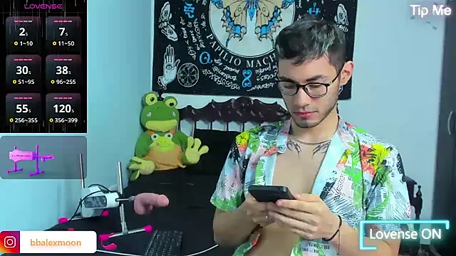 Snapshot of alexdesire chatting on March 2025 01:56:02 PM alexdesire online show from March 2025 01:56:02 PM