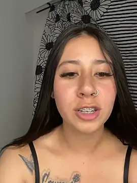 Zoee t online show from February 2025 04:48:02 PM