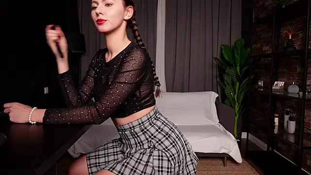 Snapshot of MuseSolis chatting on December 2024 01:26:02 AM MuseSolis online show from December 2024 01:26:02 AM