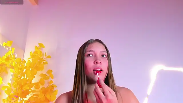 HaleyAmaya online show from June 2026 12:33:02 AM