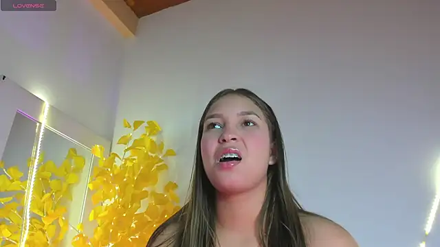 HaleyAmaya online show from June 2026 12:42:01 AM