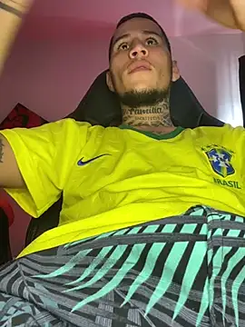 Snapshot of Junihn0 chatting on January 2025 07:35:01 PM Junihn0 online show from January 2025 07:35:01 PM