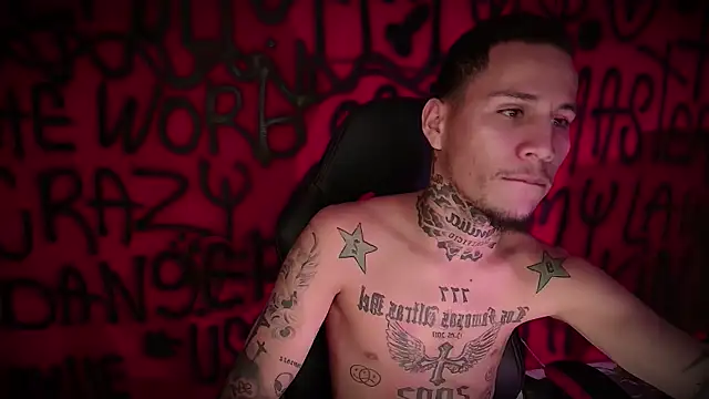 Snapshot of Junihn0 chatting on February 2025 12:27:01 PM Junihn0 online show from February 2025 12:27:01 PM