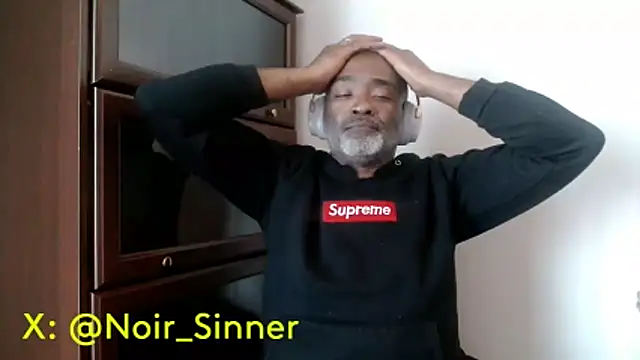 Snapshot of sinnernoir chatting on April 2026 12:40:02 PM sinnernoir online show from April 2026 12:40:02 PM