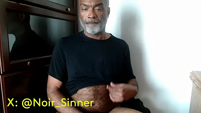 Snapshot of sinnernoir chatting on April 2026 01:14:02 PM sinnernoir online show from April 2026 01:14:02 PM