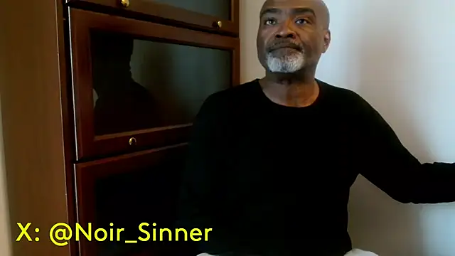 Snapshot of sinnernoir chatting on April 2026 05:41:02 PM sinnernoir online show from April 2026 05:41:02 PM
