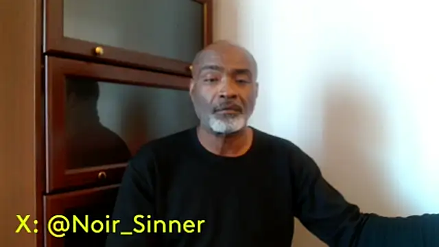 Snapshot of sinnernoir chatting on May 2026 05:17:02 PM sinnernoir online show from May 2026 05:17:02 PM