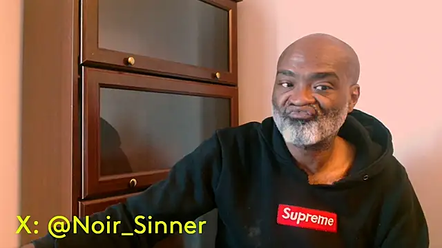 Snapshot of sinnernoir chatting on May 2026 10:56:02 AM sinnernoir online show from May 2026 10:56:02 AM