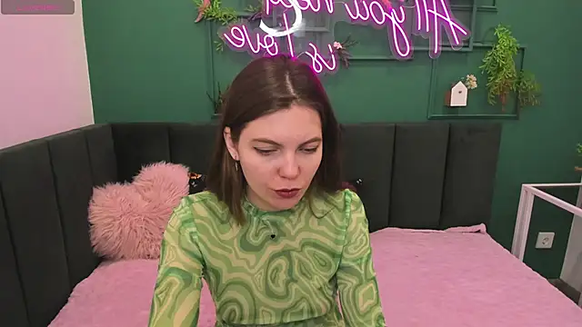 marie reyes  online show from December 2025 01:46:02 AM