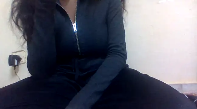 Snapshot of Tiny_busty chatting on December 2024 09:11:02 AM Tiny busty online show from December 2024 09:11:02 AM