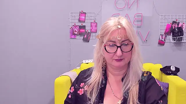 ChristyBrooks online show from January 2025 05:23:01 PM