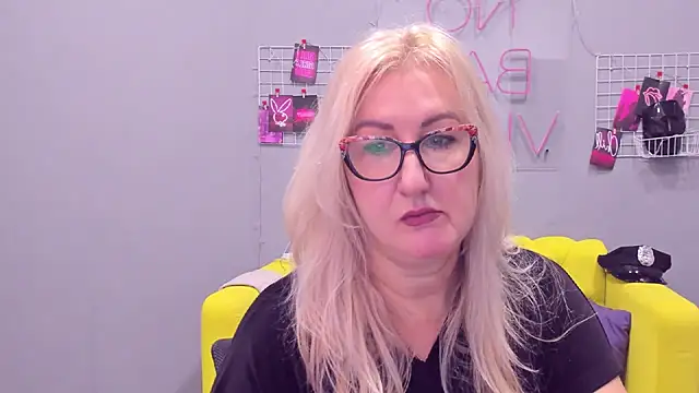 ChristyBrooks online show from January 2025 12:10:01 PM