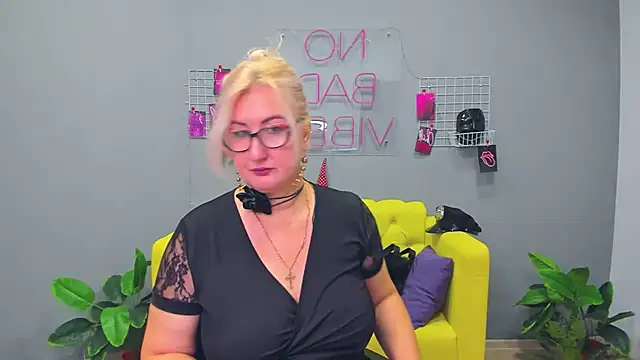 ChristyBrooks online show from January 2025 12:16:01 PM