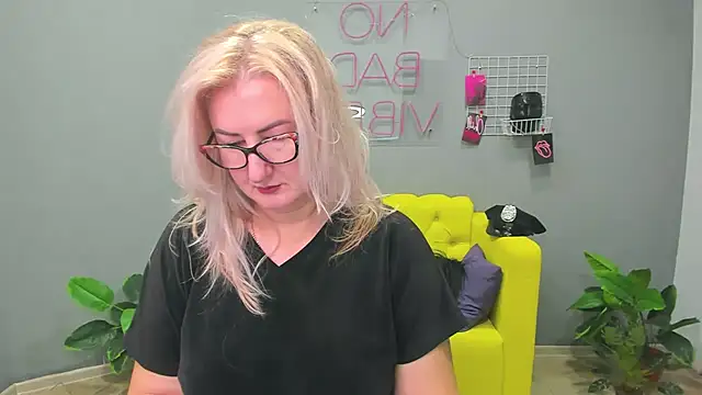 ChristyBrooks online show from January 2025 12:11:02 PM