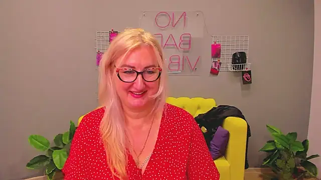 ChristyBrooks online show from January 2025 06:17:02 PM