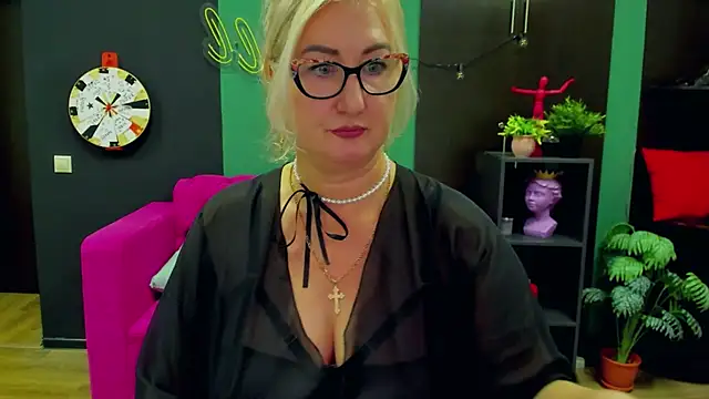 ChristyBrooks online show from February 2025 03:17:01 PM