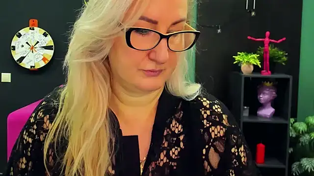 ChristyBrooks online show from March 2025 01:17:02 PM