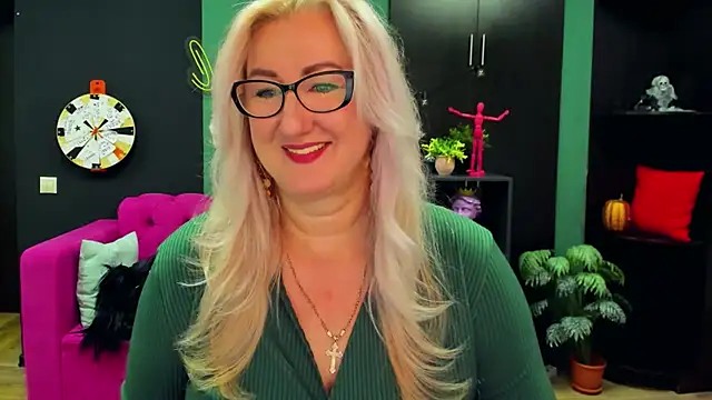 ChristyBrooks online show from March 2025 03:09:02 PM