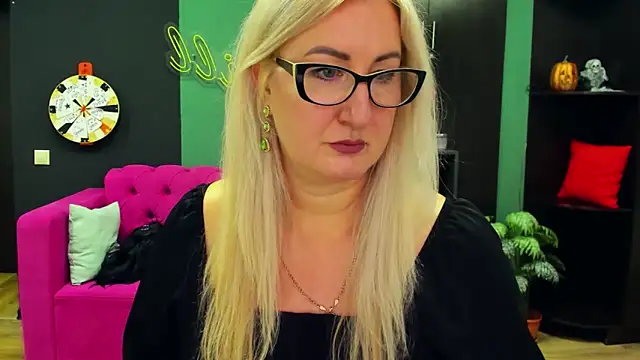 ChristyBrooks online show from March 2025 06:21:02 PM