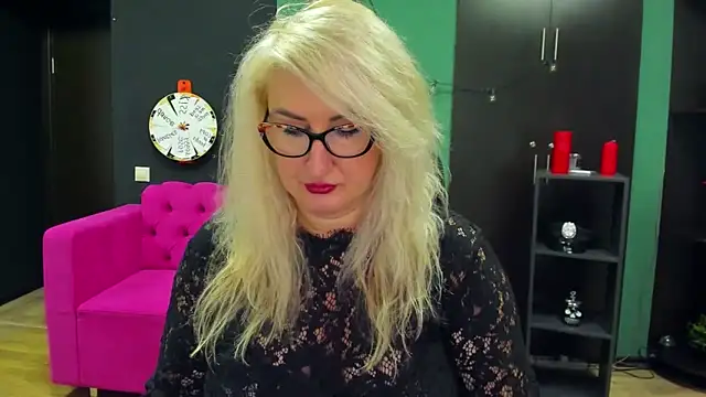 ChristyBrooks online show from September 2025 02:07:01 PM