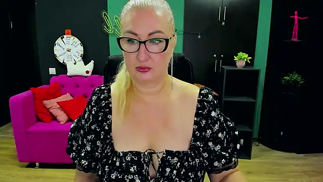 ChristyBrooks online show from November 2025 05:19:02 AM