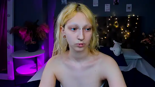 Lexy-Woorhez online show from February 2025 01:31:02 PM