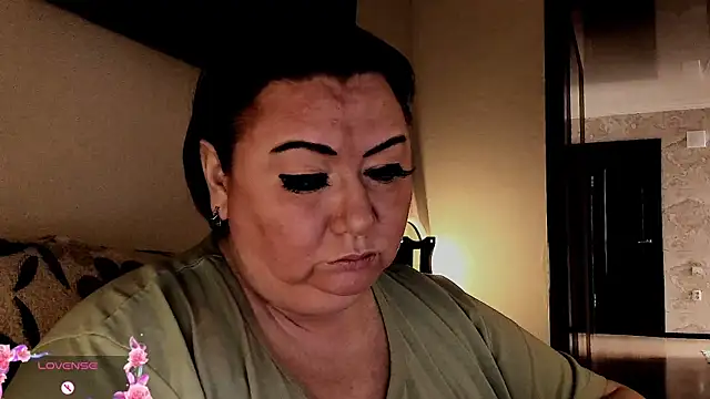 SexxyDreams1 online show from October 2025 05:38:02 AM