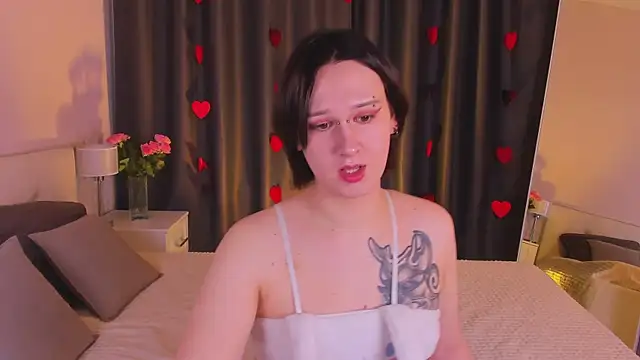Nicole Cidman online show from February 2025 01:59:01 PM