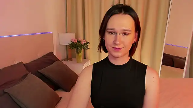 Nicole Cidman online show from March 2025 01:51:01 PM