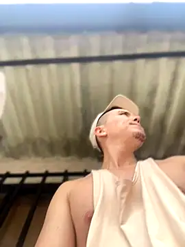 adam-rivera online show from October 2025 04:17:02 PM