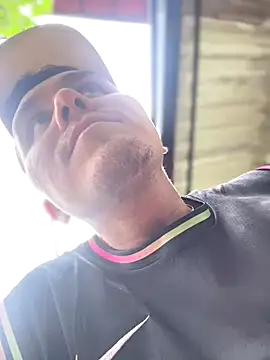 adam-rivera online show from November 2025 06:19:02 PM